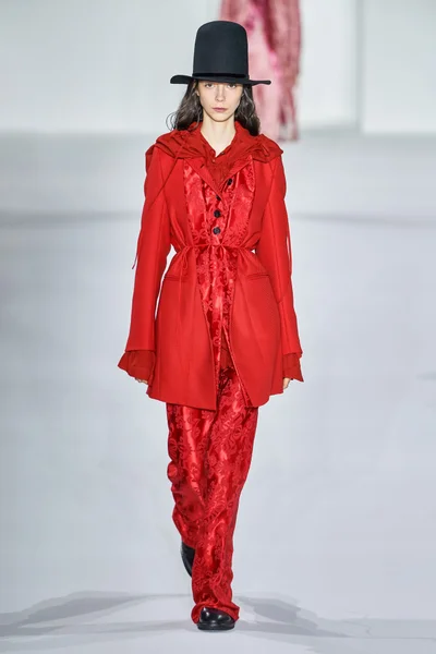 Look 8